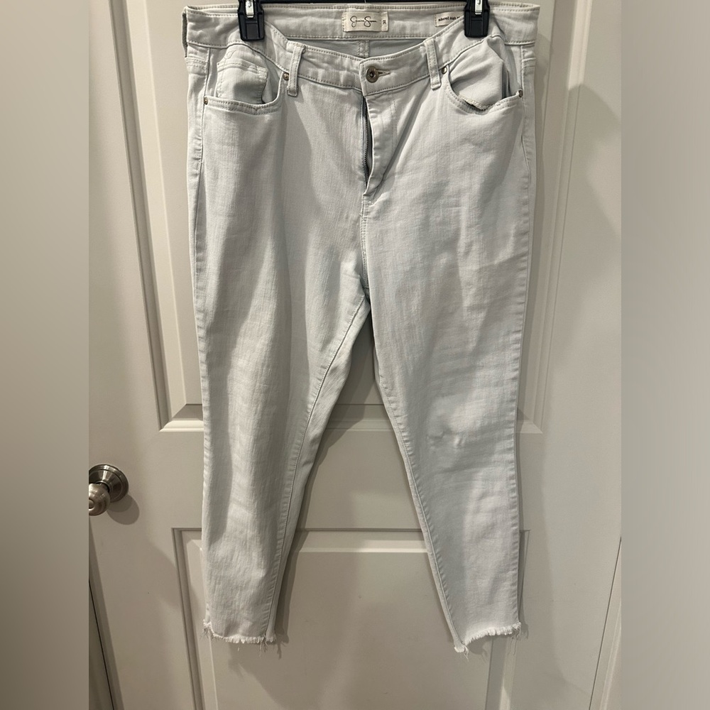 JESSICA SIMPSON - WOMENS LIGHT WASH DENIM SKINNY JEANS - SIZE 32